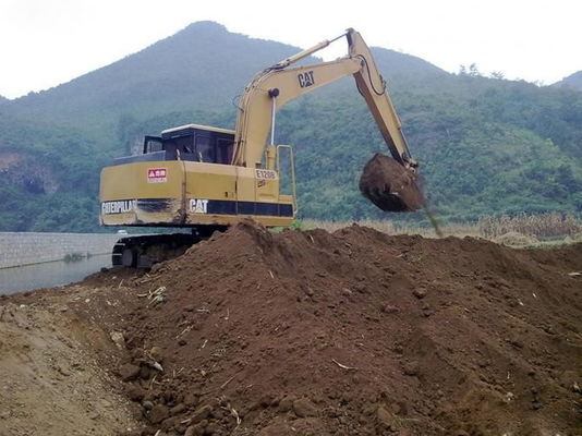 2002 ปี 80.3kw 0.5cbm Bucket E120B ใช้ CAT Excavator ผู้ผลิต