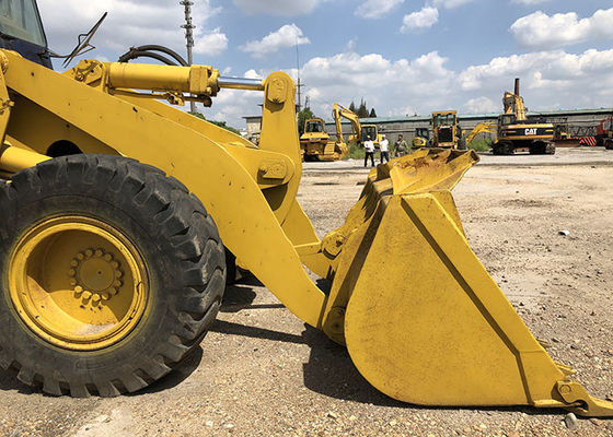 Displacement 5.9L Komatsu WA300 รถตักล้อยางหน้า ผู้ผลิต