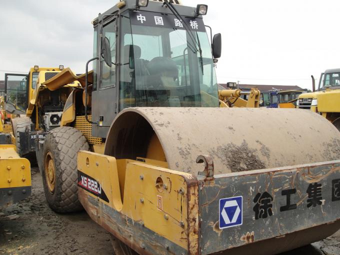 22000 กก. ความสามารถในการเกรด 30% XCMG XS222J รถบดถนนมือสอง 1