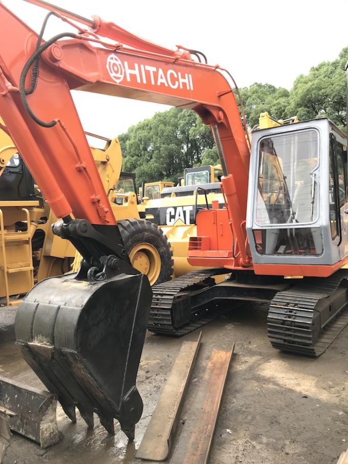 6000kg 0.3CBM Speed ​​5km / H EX60-1 มือสอง Hitachi Diggers 4