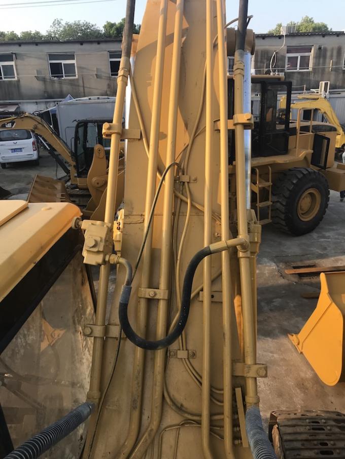 8.6kw น้ำหนัก 20000KG E200B ปี 2012 ใช้รถขุด CAT 4